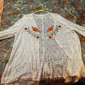 EARTHBOUND Cream Lace Cardigan